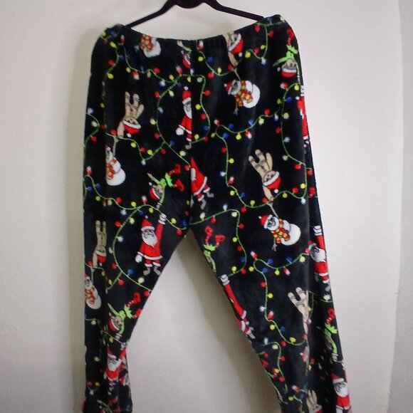 weekendings Other - UGC Weekending Black Christmas light lounge pants size 3x